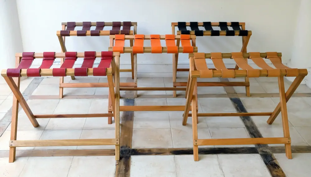 Hotel bedrooms - Hotel luggage rack - SOL & LUNA