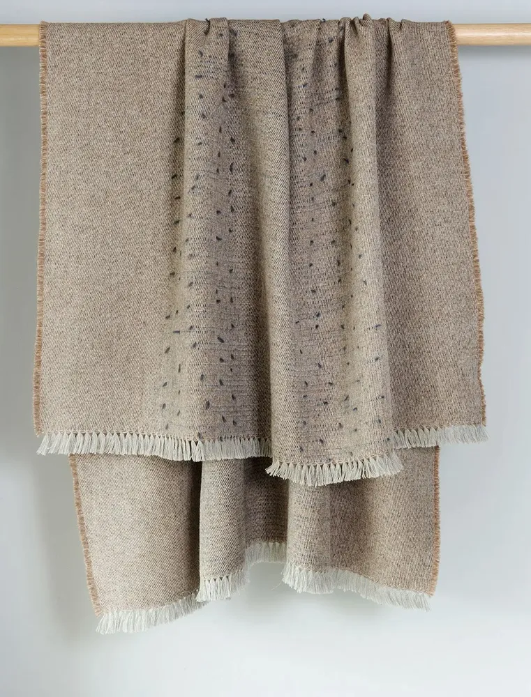 Throw blankets - Bente Throw - MRS LOVEGOOD