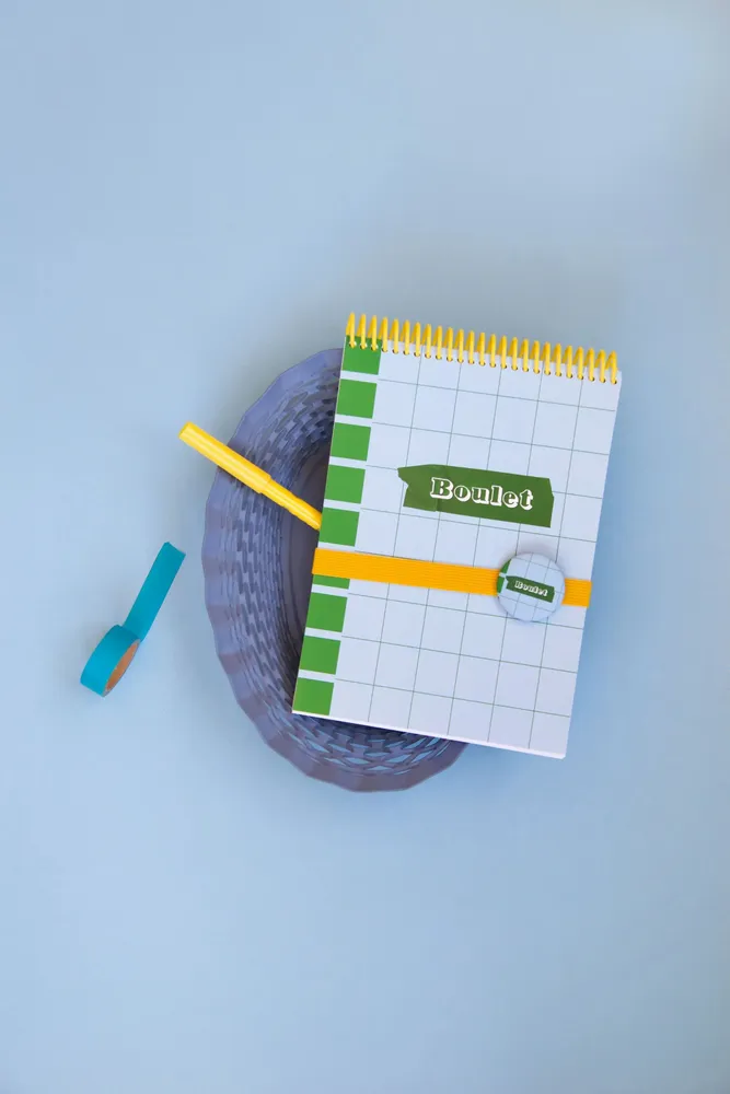 Stationery - " "BOULET "” notebook - Made in France - A5 + Elastic + Badge - MAUVAISES GRAINES