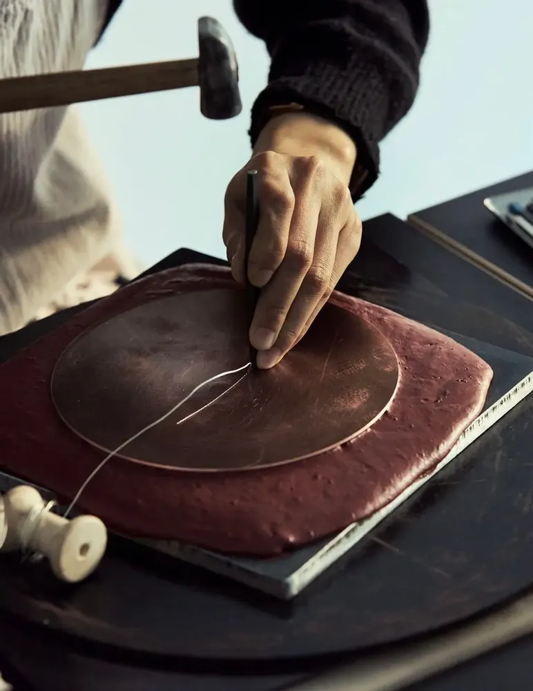 Assiettes de réception - Série Ieum - HERITAGE HANDS