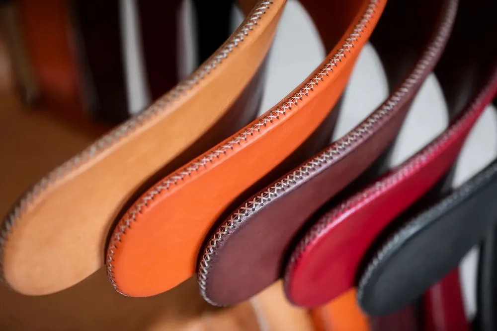 Chairs - Chair Carol covered in leather - SOL & LUNA