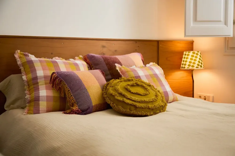 Design carpets - Cushion Araya - CALMA HOUSE