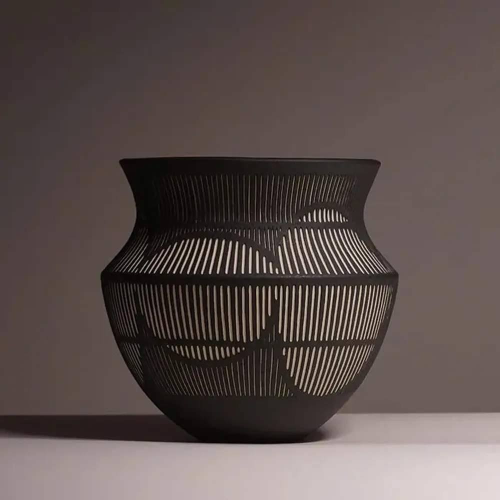 Ceramic - <mok(墨)> vase 02 - KMOMENT