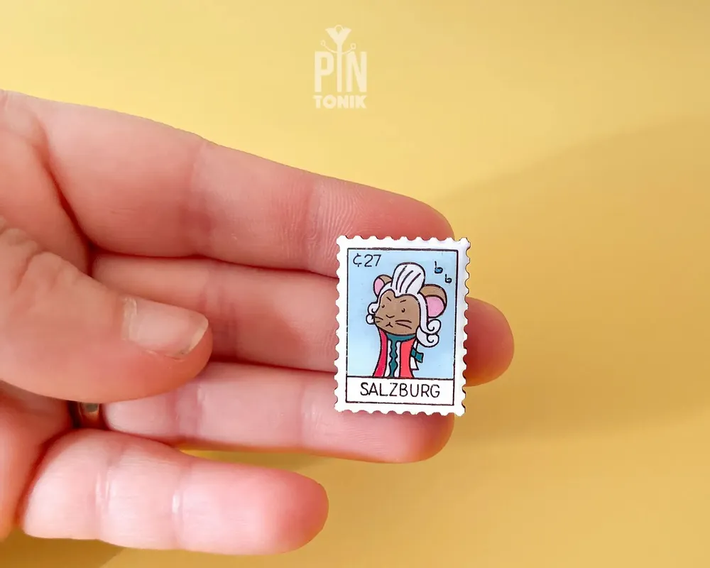 Brooches - Salzburg Mozart Mouse Pin - Playful Cultural Design Accessory - PINTONIK