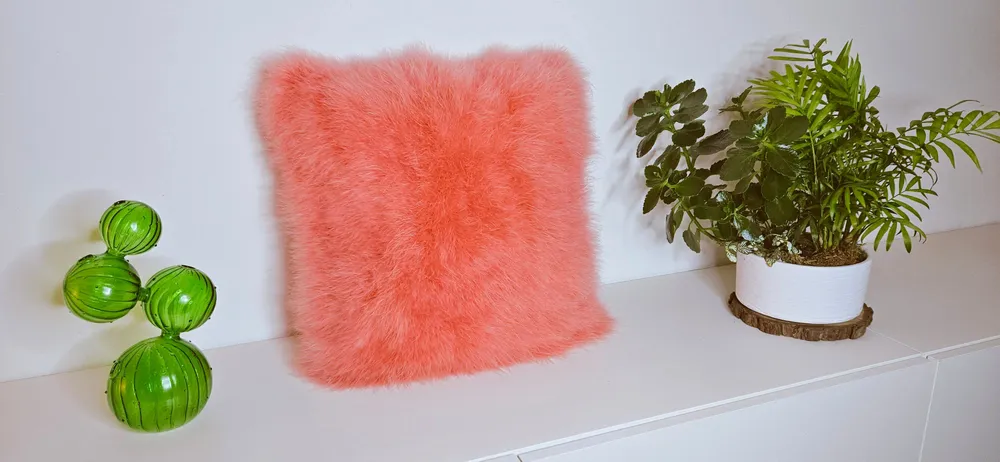 Cushions - Fluffy feather cushion - MARCY PLUMASSIER - FEATHERS