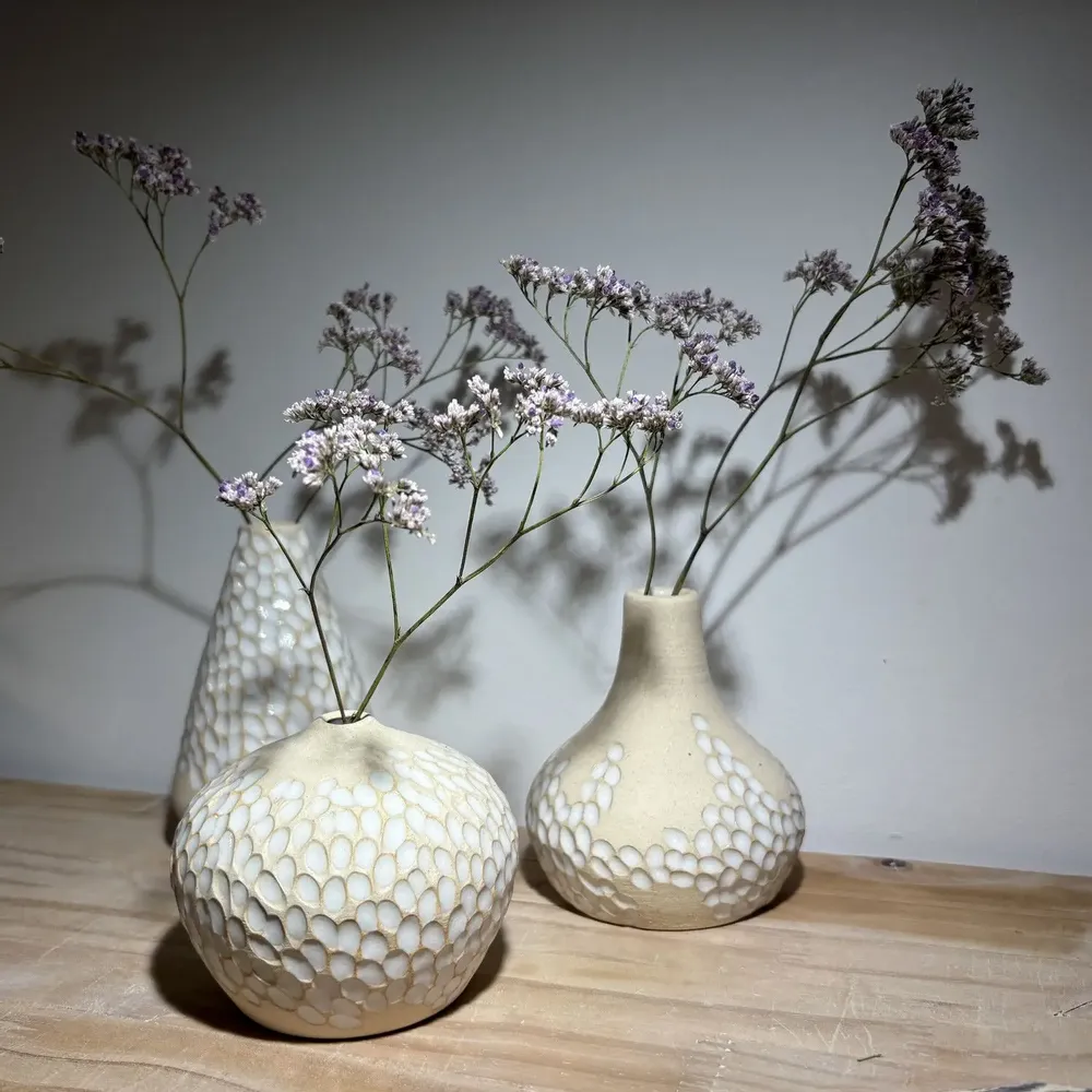 Vases - Lot de 3 soliflores en grès blanc émaillé - LES POTERIES DE SWANE