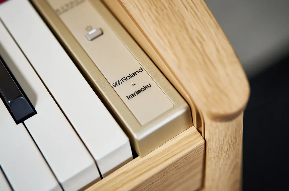 Pianos - Kiyola KF-20 - ROLAND