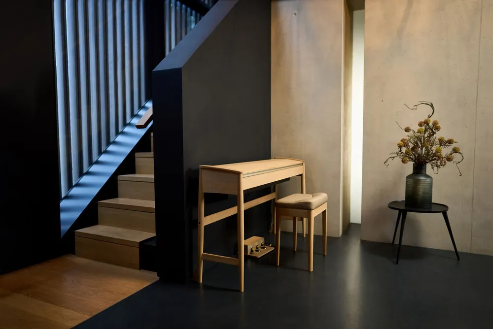 Pianos - Kiyola KF-20 - ROLAND