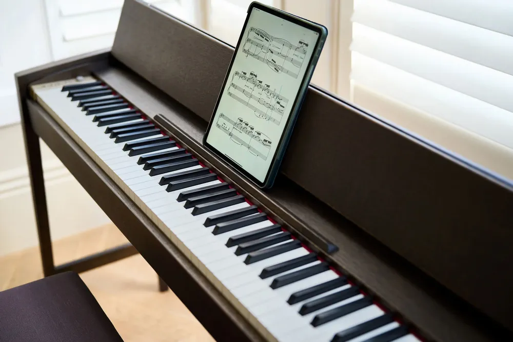 Pianos - Kiyola KF-25 - ROLAND