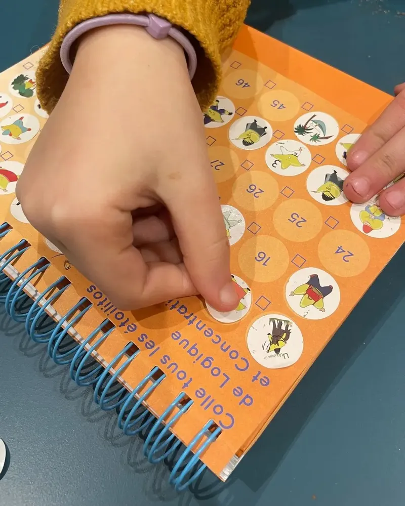 Children's games - Easel The essential notions French/math 5-8 years old - ÉTOILIUM