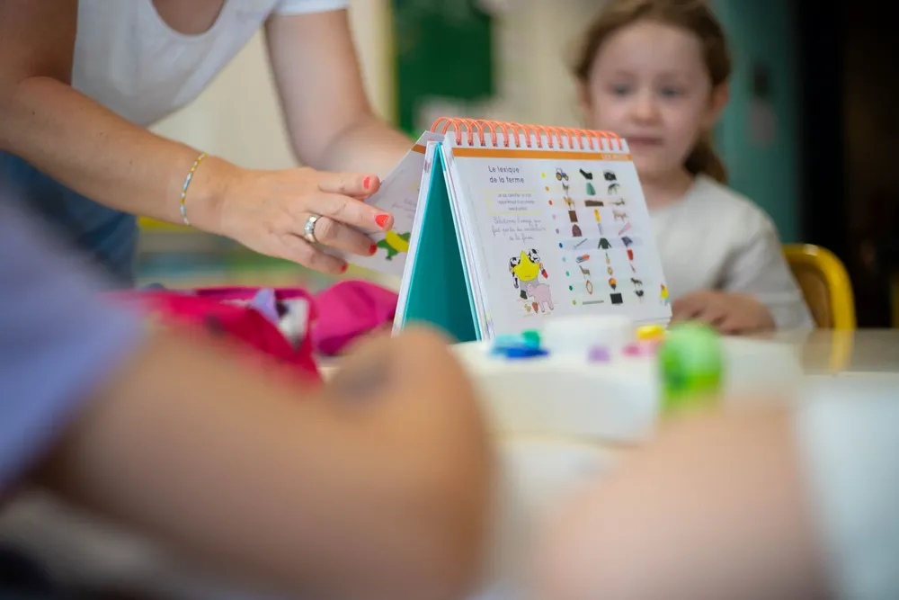 Children's games - Easel The essential notions French/math 5-8 years old - ÉTOILIUM