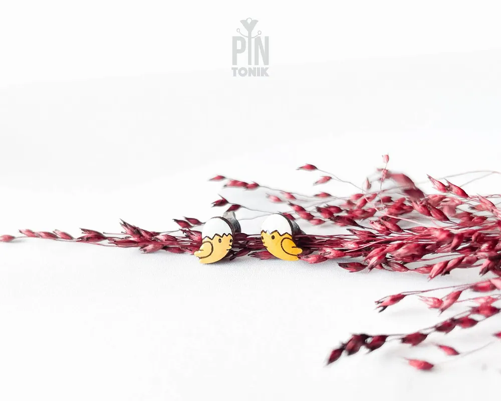 Bijoux - Boucles d'oreilles poussins de Pâques - Petits bijoux de Pâques en bois - PINTONIK