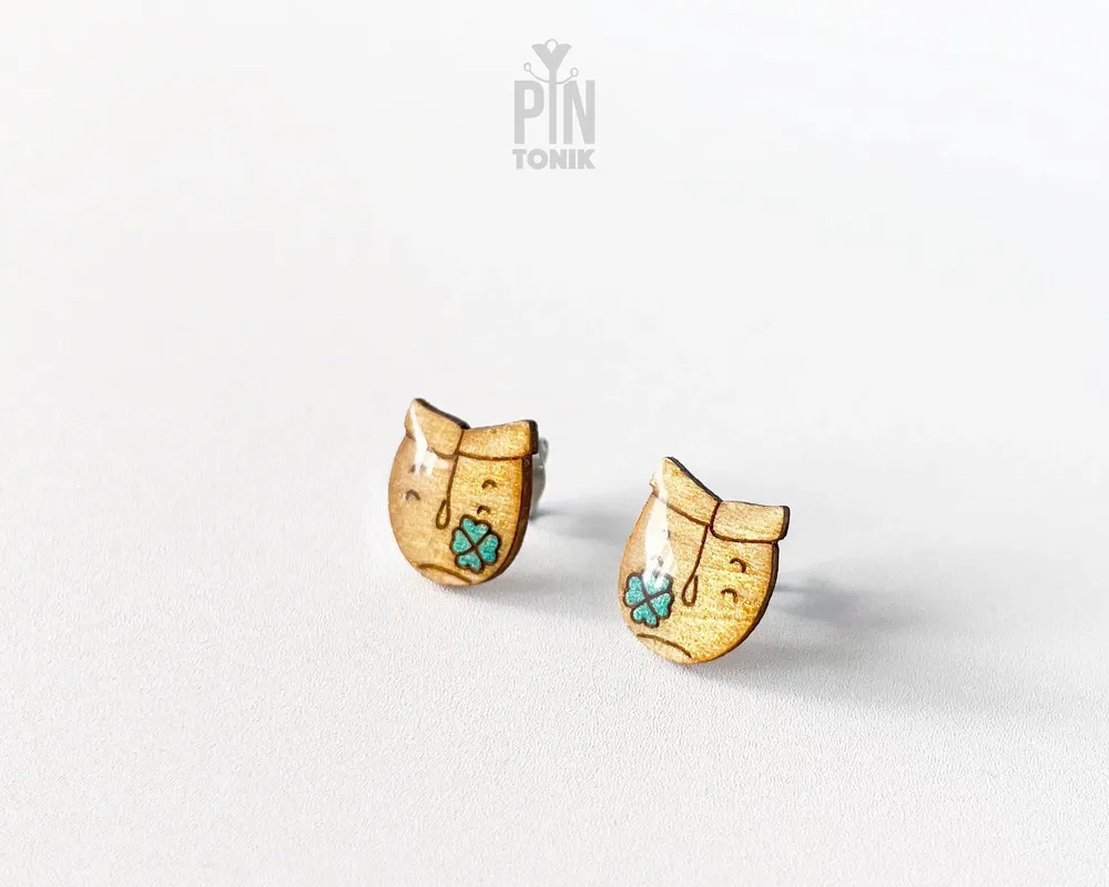 Jewelry - Horseshoe with Four Leaf Clover Earrings - Shamrock Stud Earrings - Good Luck Charm - PINTONIK