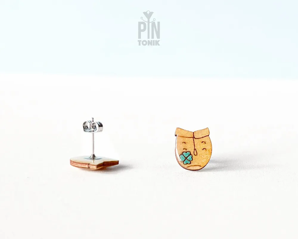 Jewelry - Horseshoe with Four Leaf Clover Earrings - Shamrock Stud Earrings - Good Luck Charm - PINTONIK