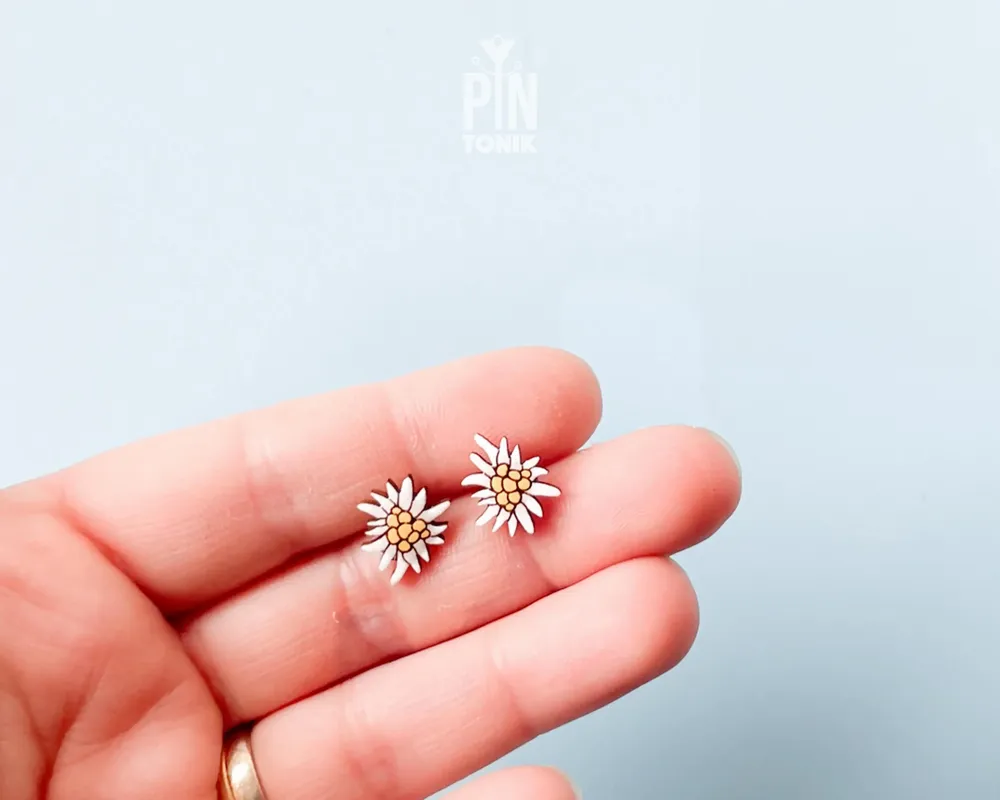 Jewelry - Edelweiss Flower Earrings - Wanderlust Jewelry Gifts for Climbers, Girlfriend or Anniversary - PINTONIK