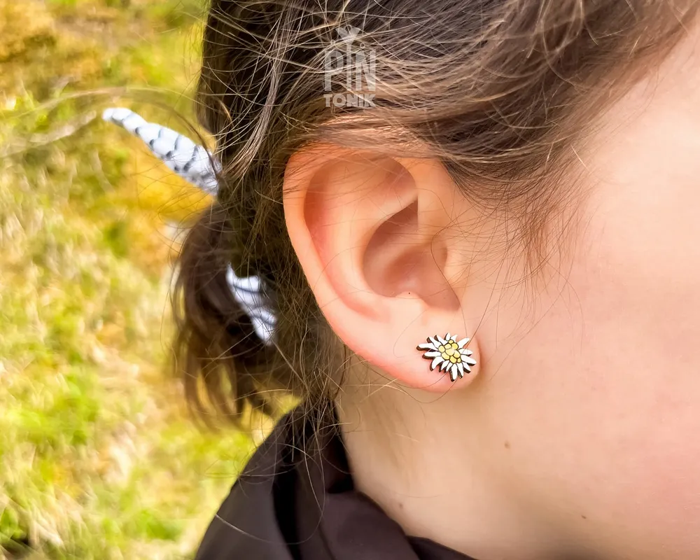 Jewelry - Edelweiss Flower Earrings - Wanderlust Jewelry Gifts for Climbers, Girlfriend or Anniversary - PINTONIK