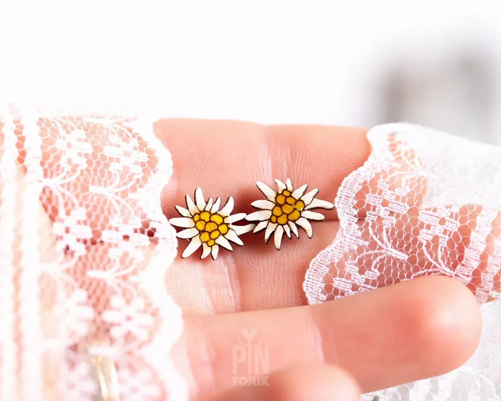 Jewelry - Edelweiss Flower Earrings - Wanderlust Jewelry Gifts for Climbers, Girlfriend or Anniversary - PINTONIK