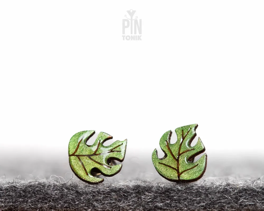 Jewelry - Monstera Stud Earrings - Funny Plant Lover Gift for Mothers Day or Birthday - Monstera Deliciosa - PINTONIK