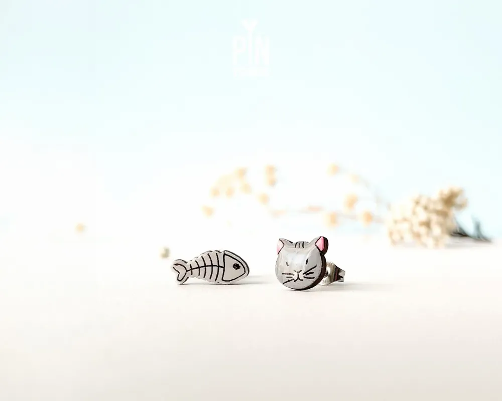 Bijoux - Boucles d'oreilles asymétriques squelette de chat et de poisson - Bijoux en bois amusants - PINTONIK