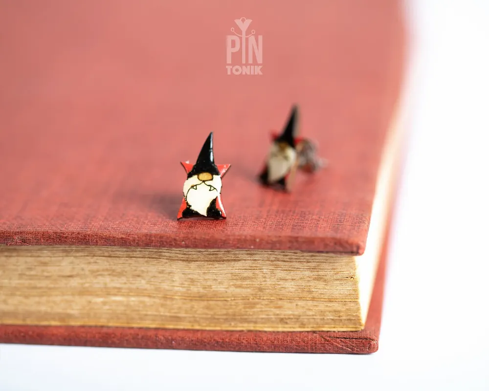 Bijoux - Boucles d'oreilles gnome vampire Dracula - Bijoux gothiques pour Halloween - PINTONIK