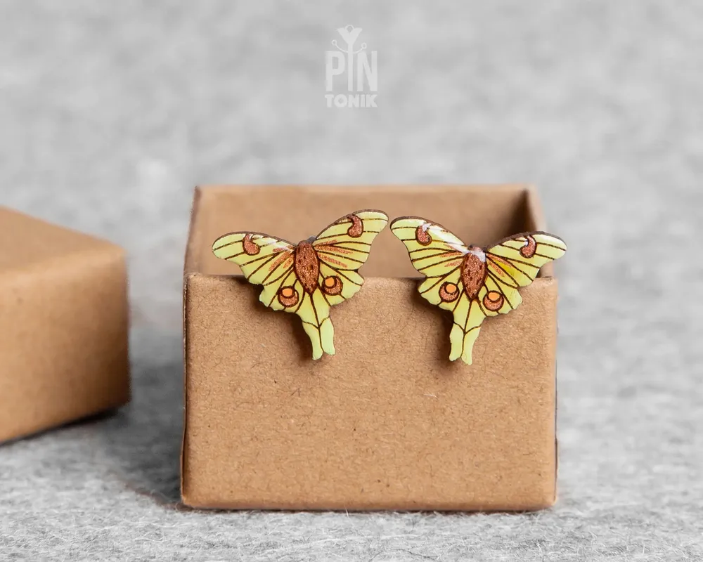 Jewelry - Cottagecore Luna Moth Earrings - PINTONIK