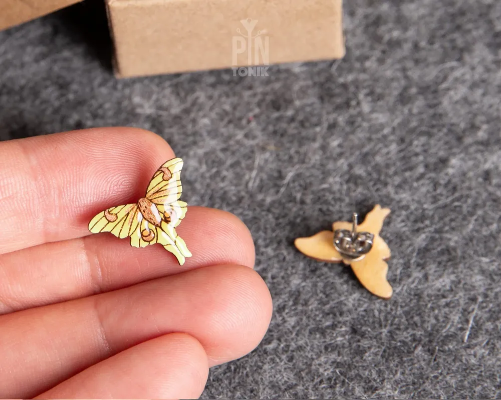 Jewelry - Cottagecore Luna Moth Earrings - PINTONIK