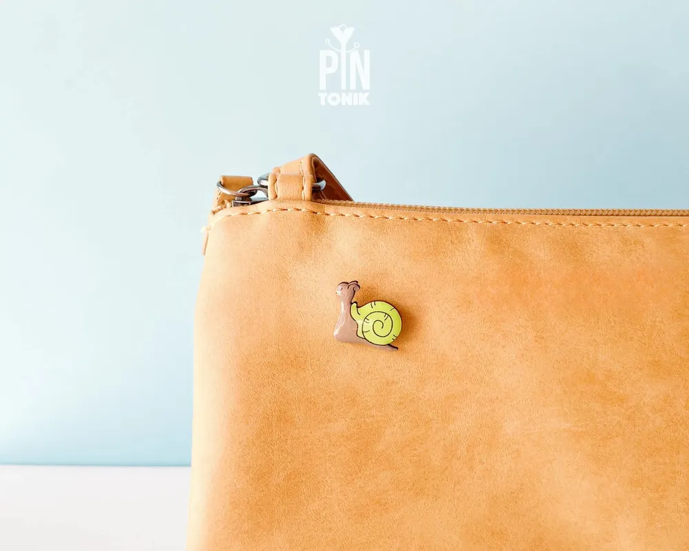 Jewelry - Snail Backpack Pin - PINTONIK