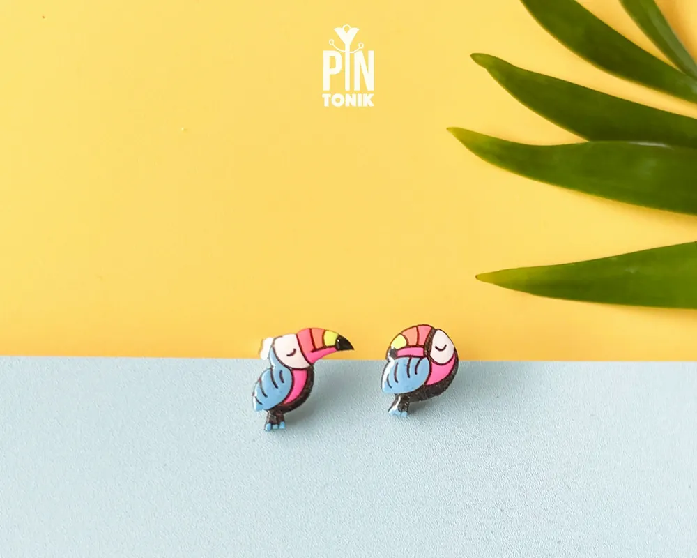 Jewelry - Toucan Stud Earrings - Mismatched Tropical Bird Earrings - Fun Colorful Halloween Costume Jewelry - PINTONIK