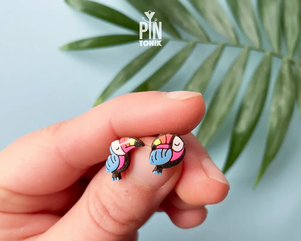 Jewelry - Toucan Stud Earrings - Mismatched Tropical Bird Earrings - Fun Colorful Halloween Costume Jewelry - PINTONIK