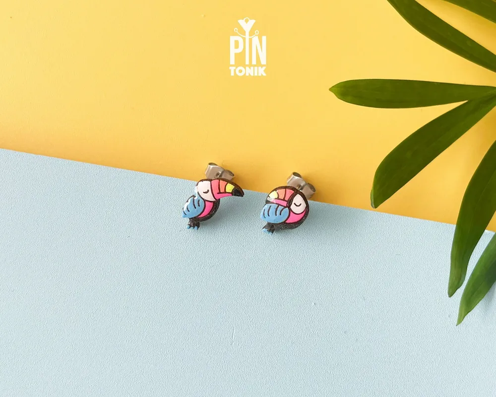 Jewelry - Toucan Stud Earrings - Mismatched Tropical Bird Earrings - Fun Colorful Halloween Costume Jewelry - PINTONIK