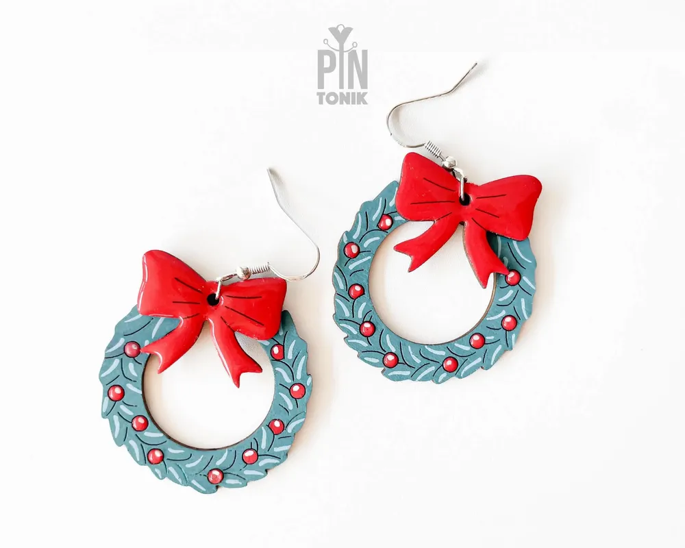 Jewelry - Wood Christmas Wreath Earrings - Sterling Silver Holiday Dangles - PINTONIK