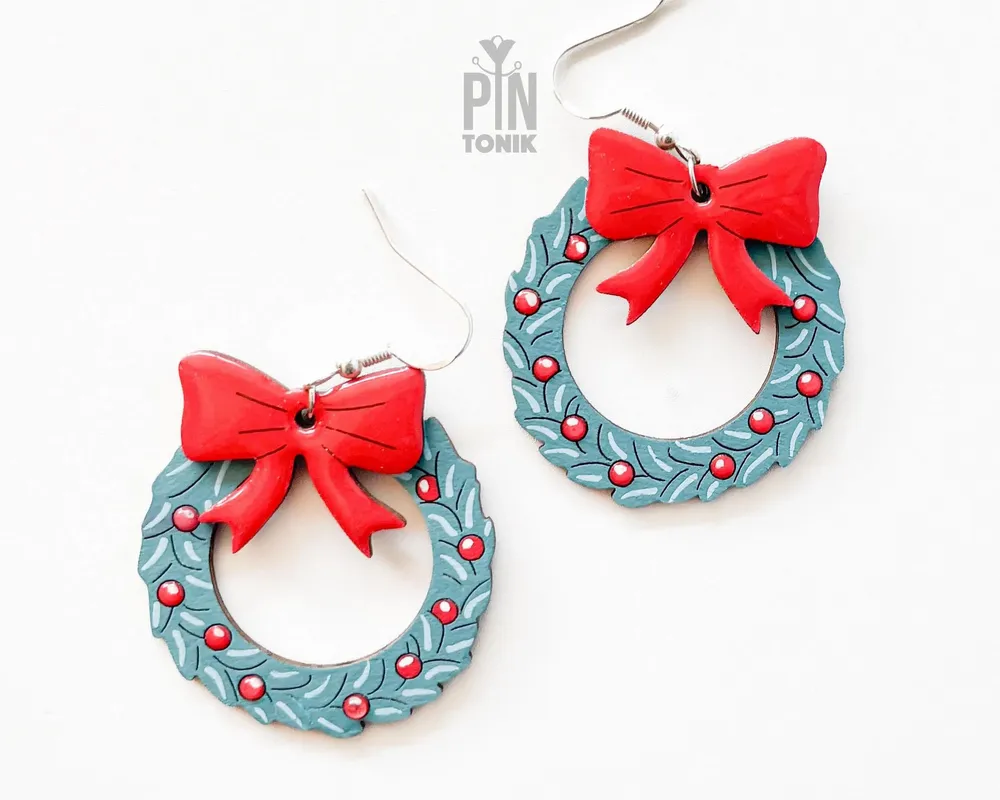 Jewelry - Wood Christmas Wreath Earrings - Sterling Silver Holiday Dangles - PINTONIK