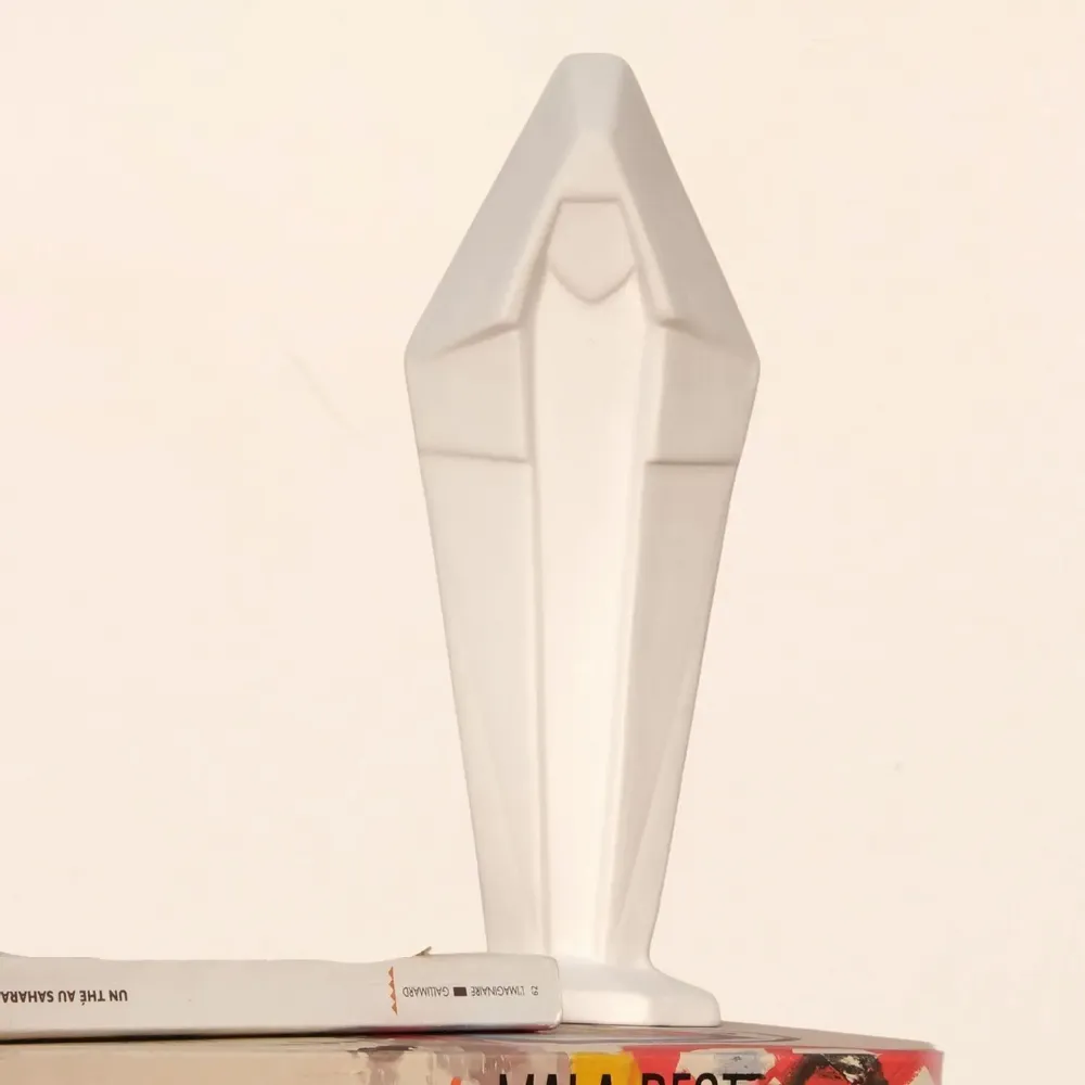 Decorative objects - DIVINE (Madonna) - MONOCHROMIC CERAMIC