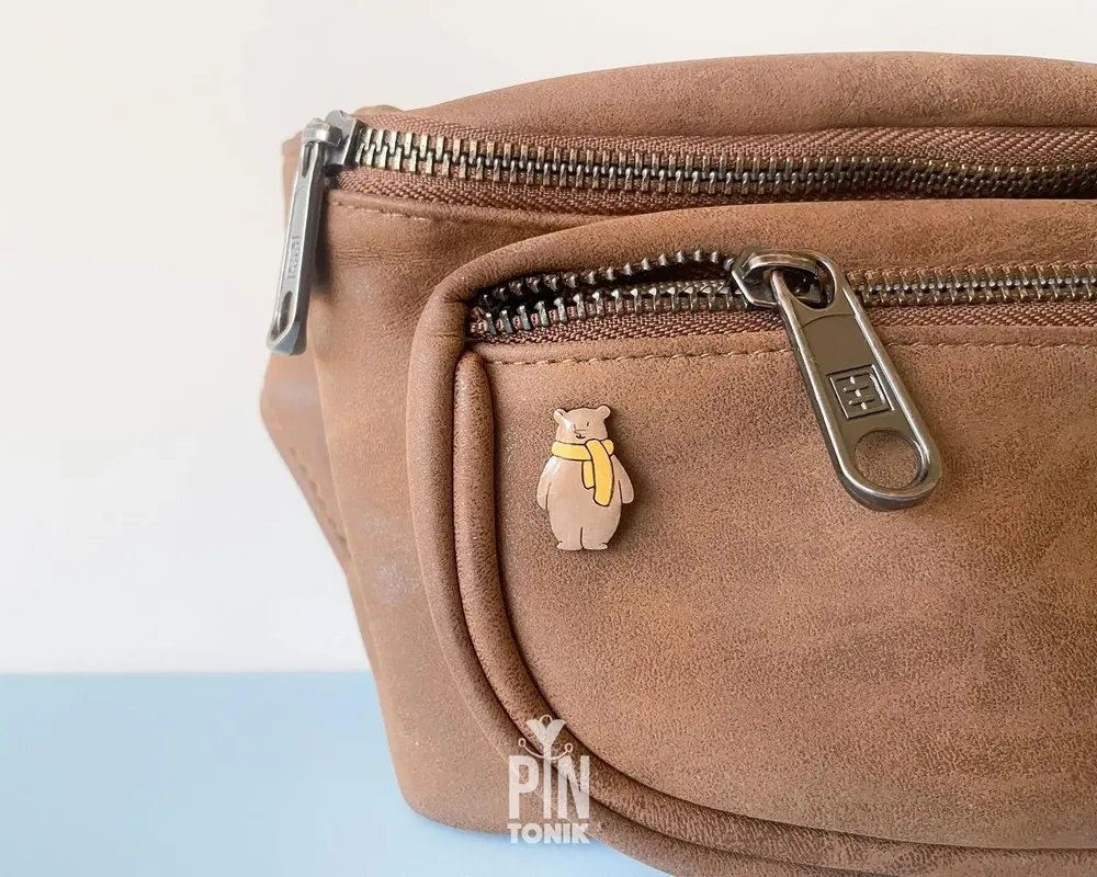 Jewelry - Cute Brown Bear Pin - Small Woodland Animal Brooch for Jacket Collar - Wooden Grizzly Bear Gifts Ita Bag Pin - PINTONIK