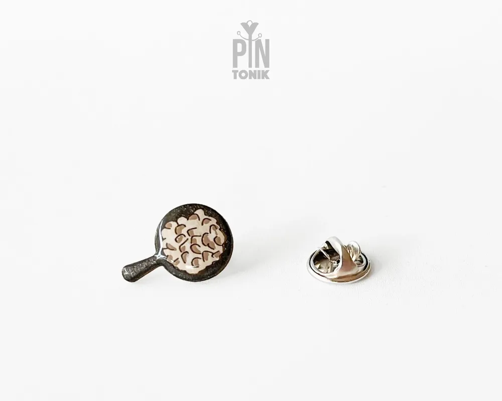 Jewelry - Omelette Pan Chef Lapel Pin - Breakfast Fried Eggs Badge - Kaiserschmarrn Ita Bag Pin - PINTONIK