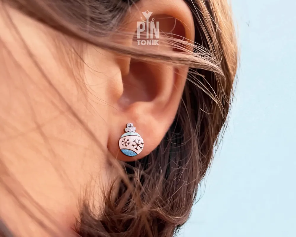 Bijoux - Boucles d'oreilles puces rétro motif Noël - Boucles d'oreilles flocons de neige vintage - Les Fêtes de Noël - PINTONIK