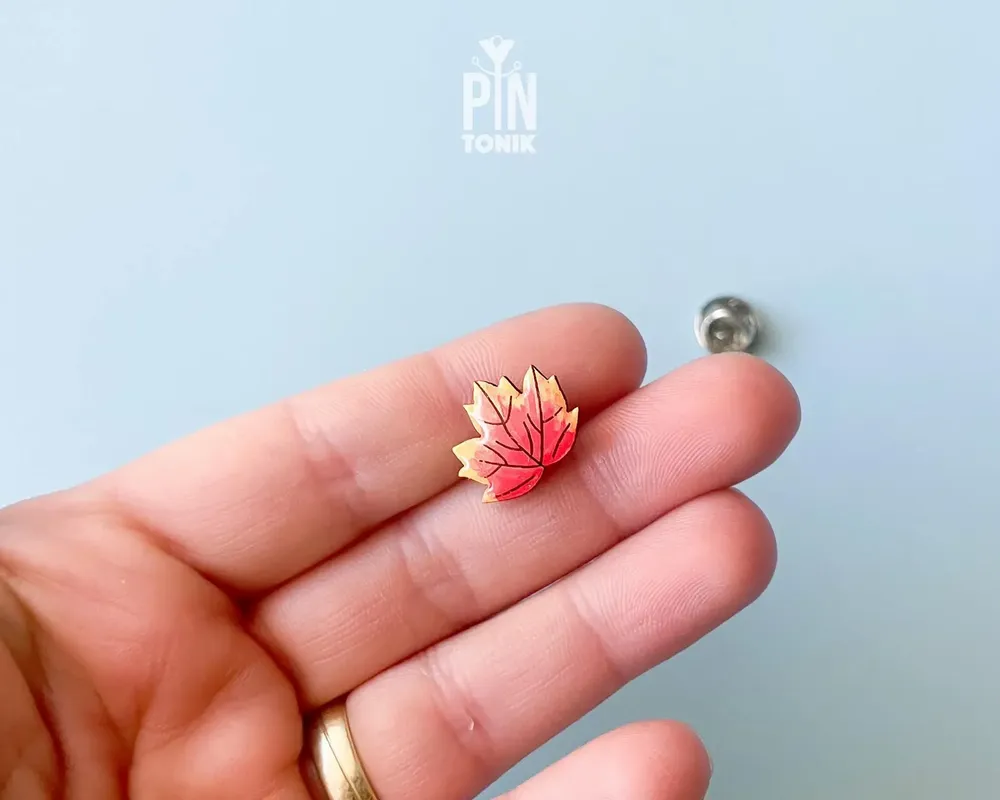 Jewelry - Red Acorn Leaf Pin Booch for Women - Autumn Clothes Accessory Ita Bag Pin - PINTONIK