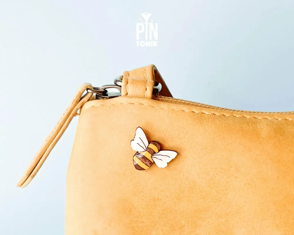 Bijoux - Broche abeille en bois - Broche insecte - PINTONIK