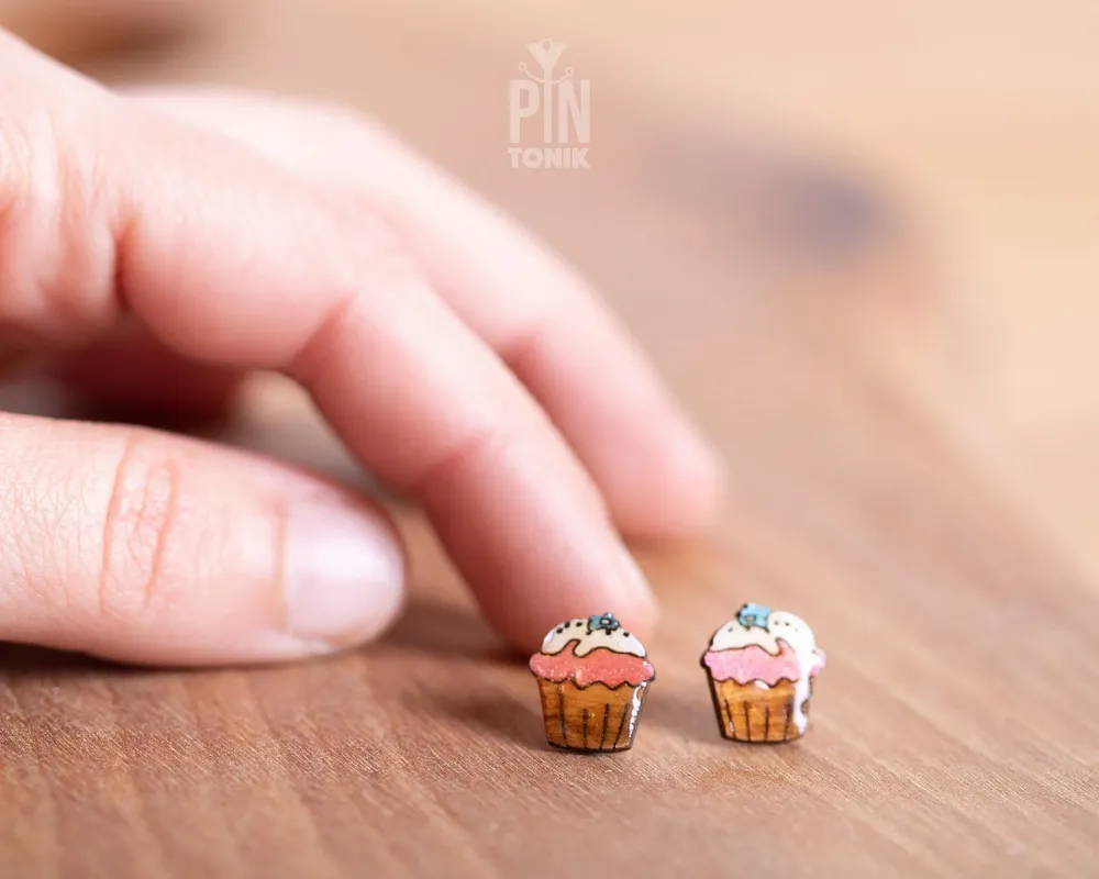 Bijoux - Boucles d'oreilles fantaisie roses fuchsia « Muffin gourmand » - Idée cadeau pâtisserie pour jeune maman ou adolescente - PINTONIK