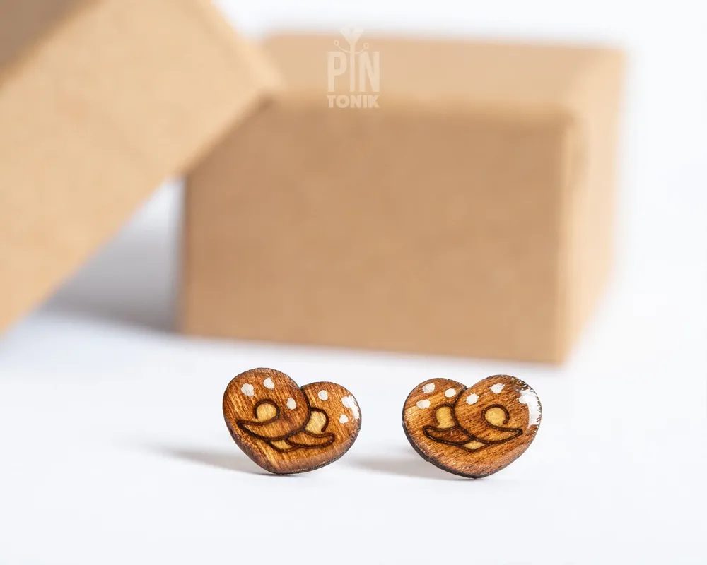 Bijoux - Boucles d'oreilles bretzel fantaisie - Petites boucles d'oreilles miniatures en forme de bretzel - Cadeau amusant pour la Fête de la bière, idéal pour un collègue ou un Père Noël secret - PINTONIK