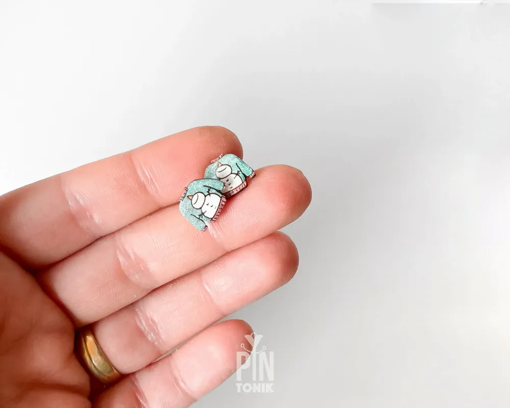 Jewelry - Snowman Sweater Stud Earrings - Quirky Christmas Earrings - PINTONIK