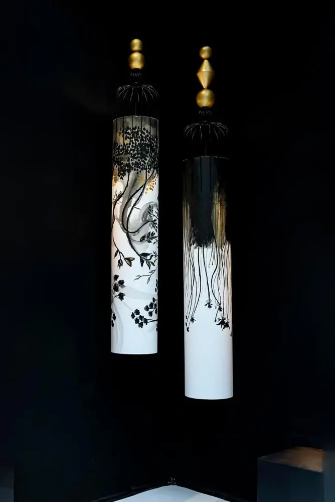 Pièces uniques - Suspension Moma - 'Lumière(s) Sensible(s)' - ICÔNE - CAROLINE DE FRAVILLE