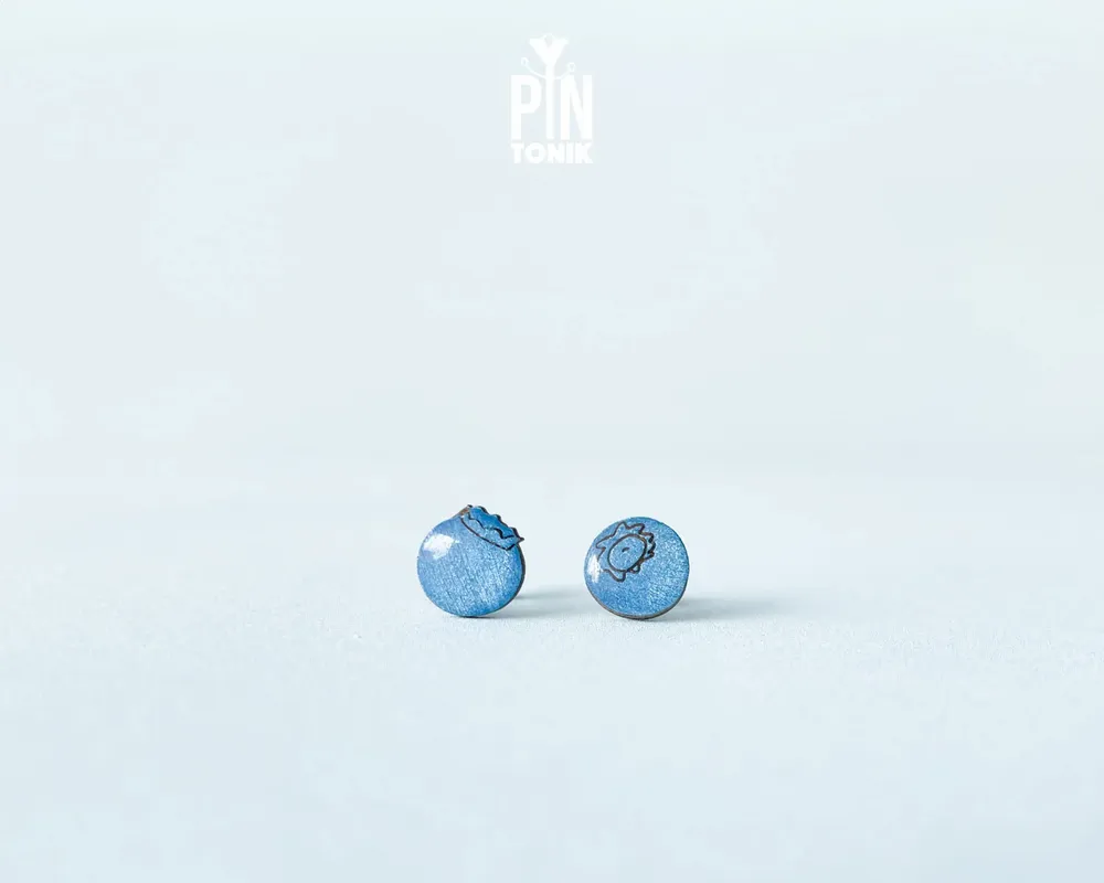 Bijoux - Boucles d'oreilles puces myrtilles - Boucles d'oreilles en bois dépareillées avec base en acier inoxydable - PINTONIK