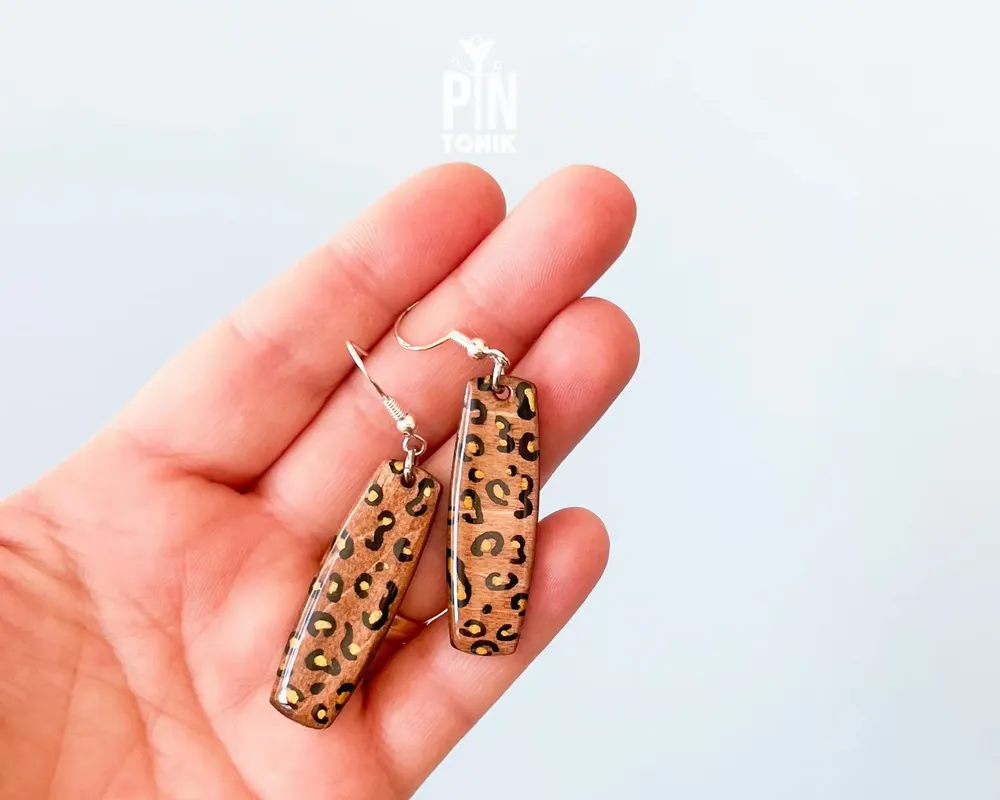 Jewelry - Animal Print Dangle Earrings - Retro Leopard Jewelry - Safari Animal Lover - PINTONIK
