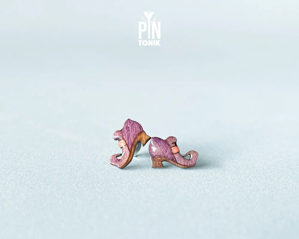 Bijoux - Boucles d'oreilles fantaisie en forme de chaussures de sorcière - Cadeaux d'Halloween effrayants pour une adolescente ou une meilleure amie - Boucles d'oreilles puces originales sur le thème de la sorcière - PINTONIK