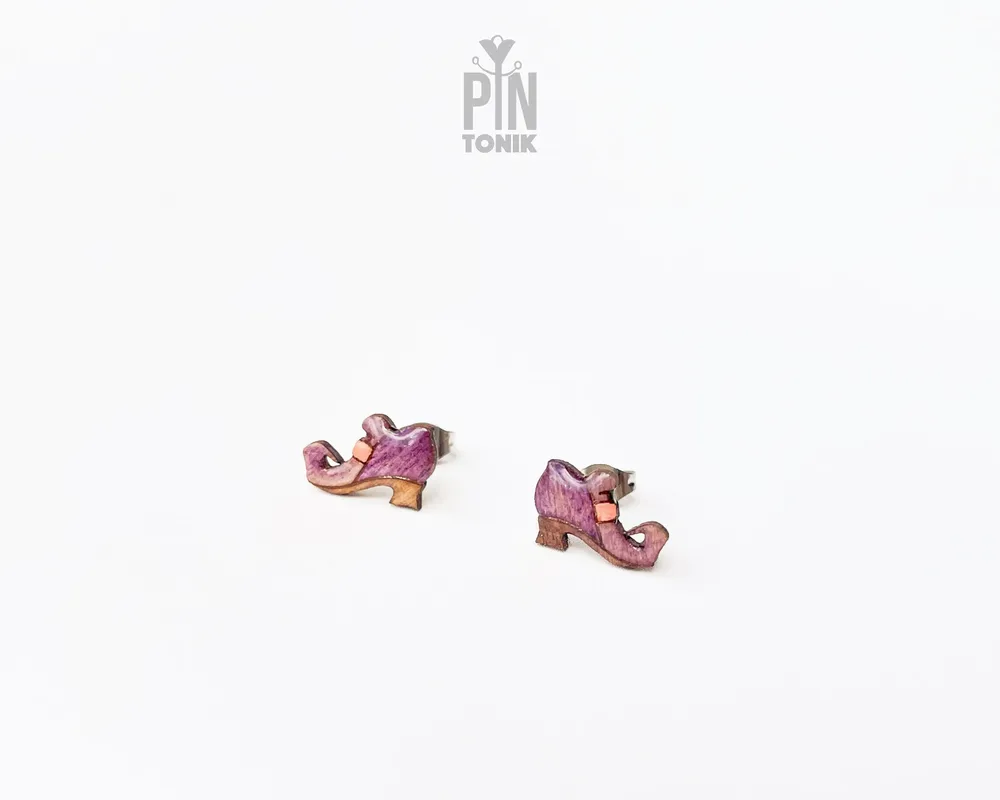 Bijoux - Boucles d'oreilles fantaisie en forme de chaussures de sorcière - Cadeaux d'Halloween effrayants pour une adolescente ou une meilleure amie - Boucles d'oreilles puces originales sur le thème de la sorcière - PINTONIK
