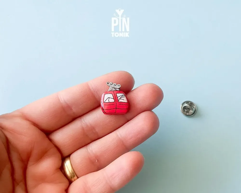 Bijoux - Pin's télécabine : cadeau pour les sports d'hiver - PINTONIK