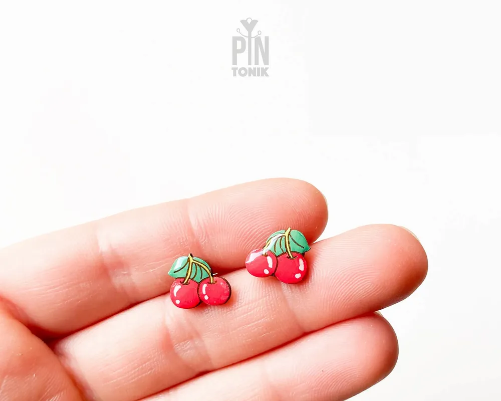 Bijoux - Boucles d'oreilles puces cerise rouge - Bijoux miniatures en forme de fruit - PINTONIK