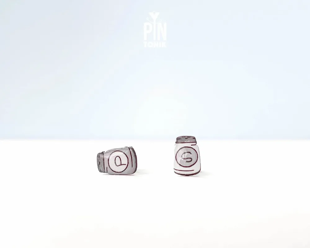 Jewelry - Mismatched Salt and Pepper Stud Earrings - Quirky Food Jewelry - PINTONIK