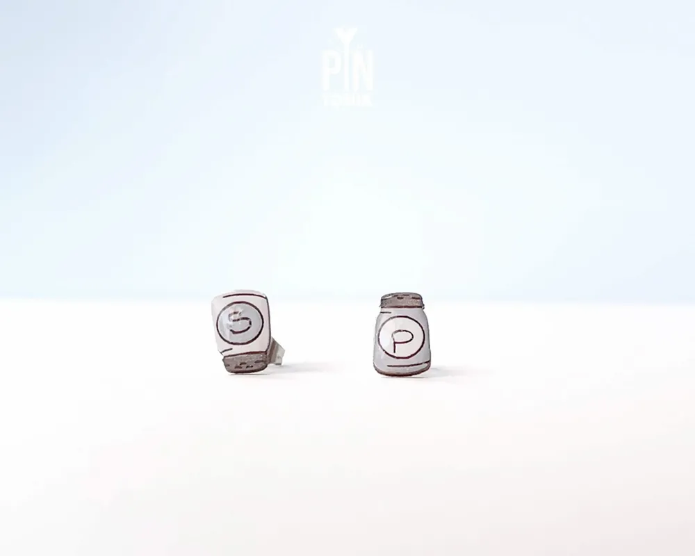 Jewelry - Mismatched Salt and Pepper Stud Earrings - Quirky Food Jewelry - PINTONIK